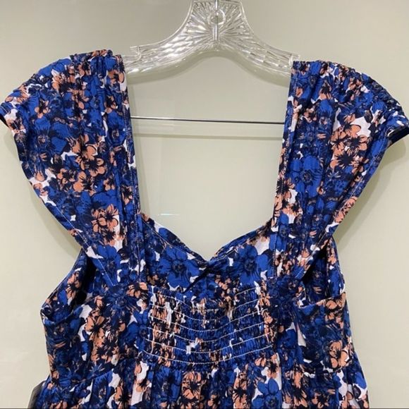 Free People; Blue Pattern Play Linen Floral ;Ruffle Mini Dress; Size  Small,. - Picture 4 of 9